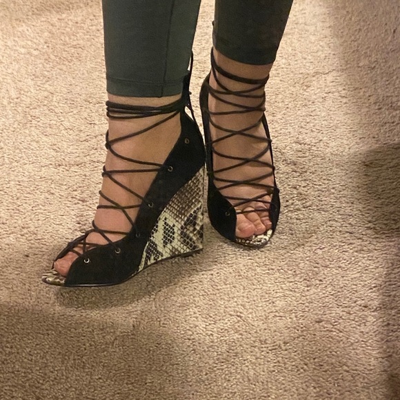 Zara lace up wedges, size 39, fits like 8.5 US - Picture 7 of 9